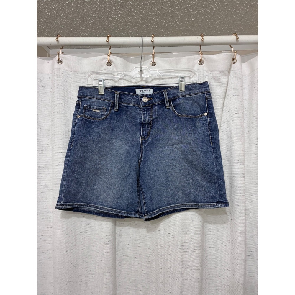 Nine West Gramercy Denim Shorts Womens 8P Petite Medium Wash Blue Stretch Jean